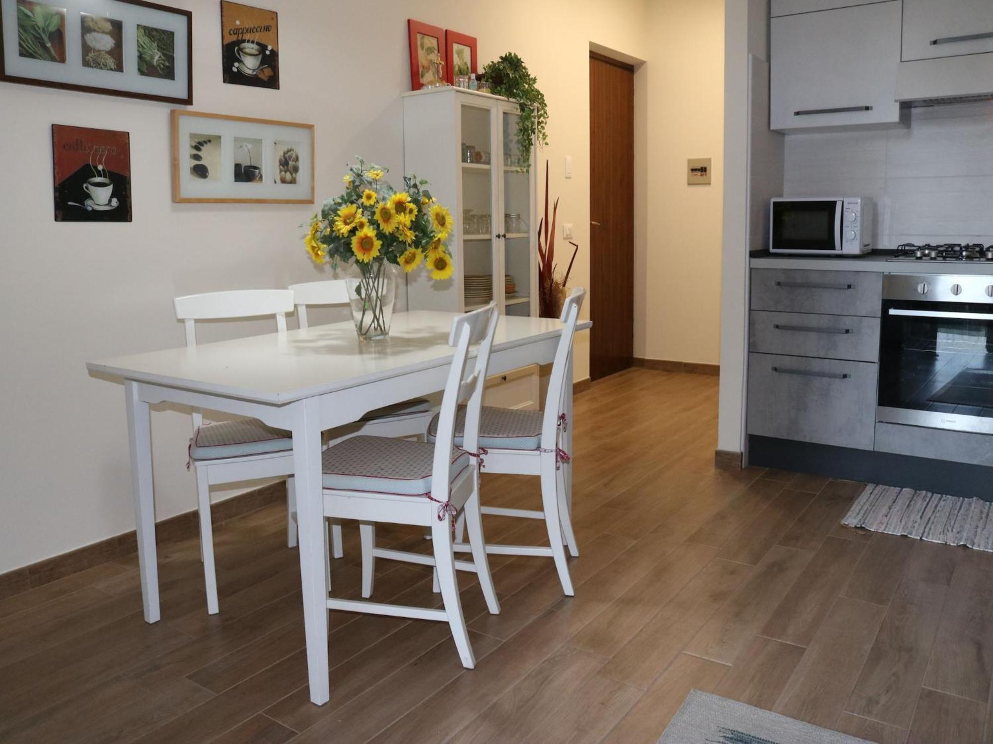 Enticing Holiday Home In Lazise With Swimming Pool Esterno foto