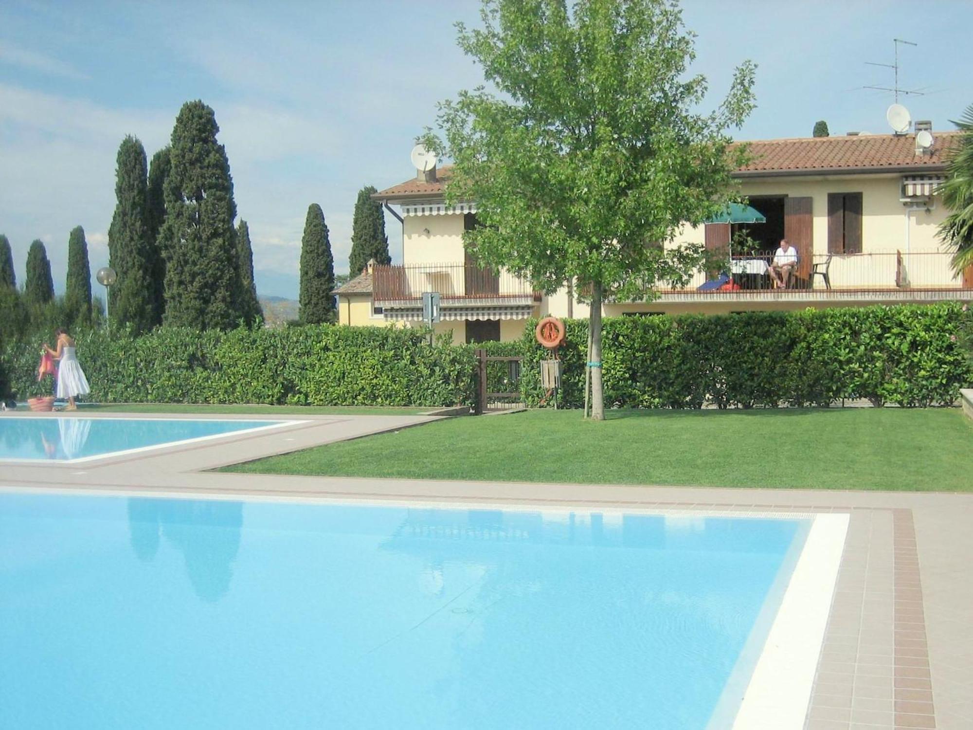 Enticing Holiday Home In Lazise With Swimming Pool Esterno foto