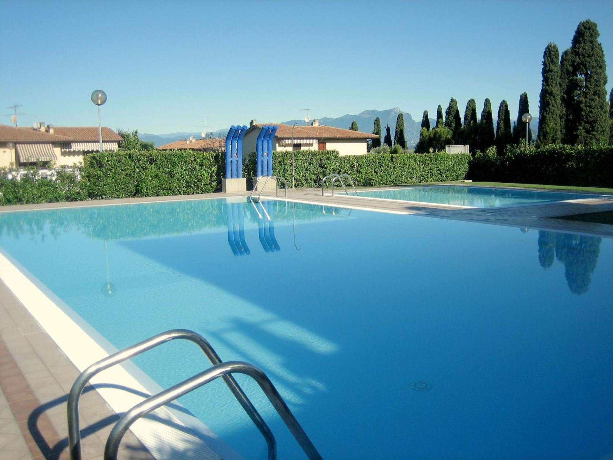 Enticing Holiday Home In Lazise With Swimming Pool Esterno foto