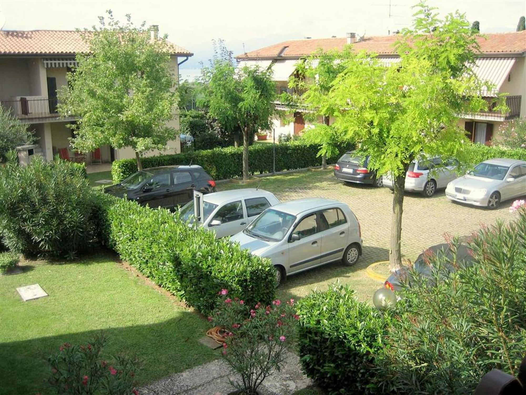 Enticing Holiday Home In Lazise With Swimming Pool Esterno foto