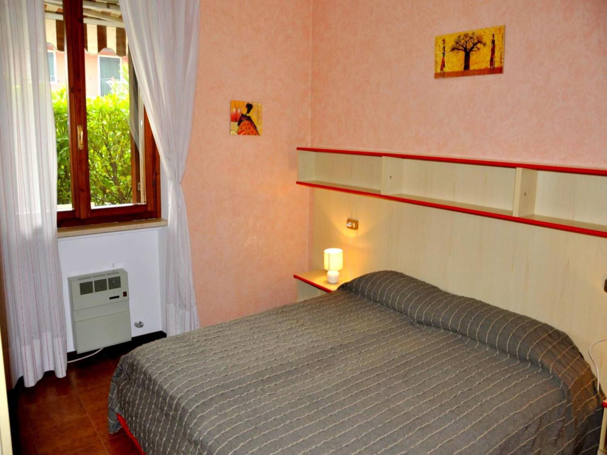Enticing Holiday Home In Lazise With Swimming Pool Esterno foto